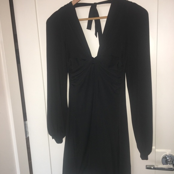 Plunging V mini dress with sexy back tie closure - Picture 4 of 4